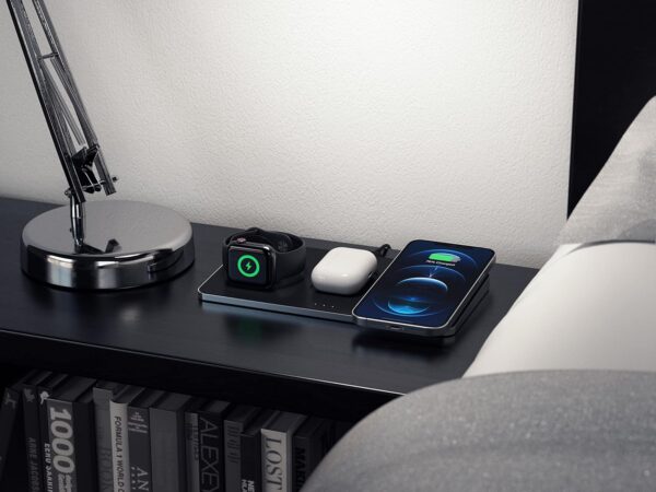 Satechi Trio Wireless Charger with Magnetic Pad –Qi Certified– Compatible with iPhone 13 Pro Max/13 Pro/13, iPhone 12 Pro Max/12 Pro/12/12 mini, AirPods Pro/Gen 3, Apple Watch Series 7/6/SE/5/4/3/2/1 - Image 7