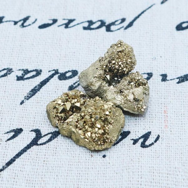 WANGCL 2pcs Natural Pyrite Stone and Minerals Natural Crystal Quartz Stone for Divination Chakra Energy Healing Stones - Image 3