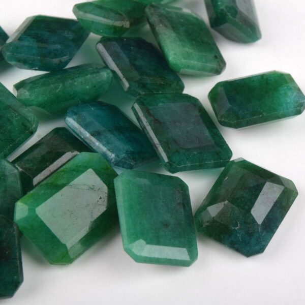 GEMHUB Zambian A+ Grade Green Emerald Approx 200 Ct. Set of Fine 20 Pieces Natural Green Emerald Loose Gemstones Beads - Image 6
