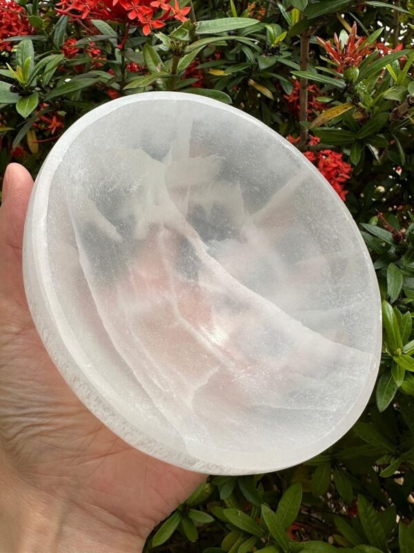 GAF TREASURES Extra Large Selenite Bowl, 6" Gemstone Carved Selenite Crystal Charging Bowl, Large Selenite Crystals Bowl For Smudging and Reiki - Image 6